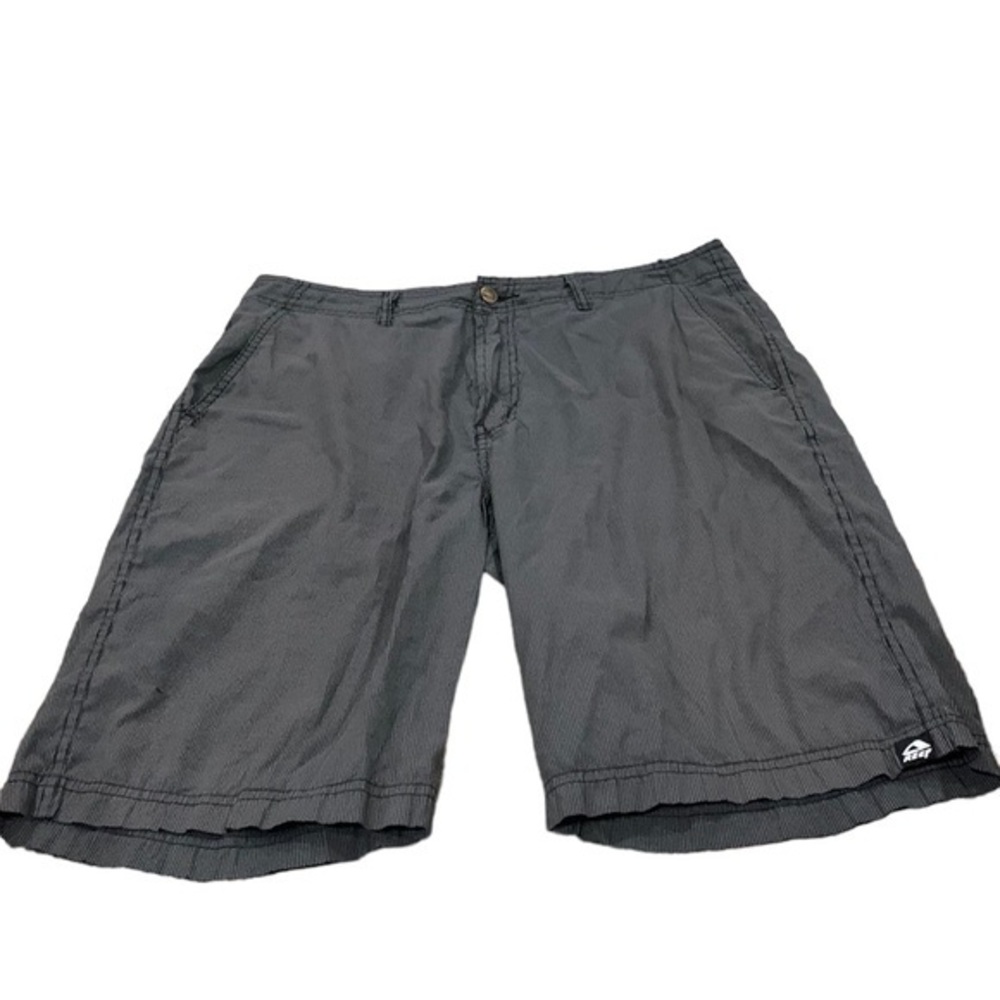 Reef Shorts Men 34 Black and White Striped Casual‎ Cotton Mens